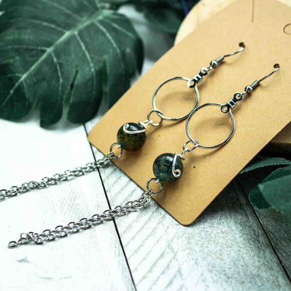 Emerald Green Agate Bead Dangle Earrings with Stainless Steel Chain - Picture 2 of 8